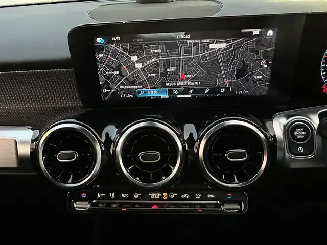 メルセデス・ベンツ ＧＬＢ２００ｄ 神奈川県 2020(令2)年 3.6万km ポーラホワイト ワンオーナー/純正HDDナビ/フルセグTV/BT/360°カメラシステム/純正ETC2.0/純正ドライブレコーダー/レーダーセーフティパッケージ/パークトロニック/タイヤ空気圧警報システム/ドライブアウェイアシスト/リアクロストラフィックアラート/スマートキー/クルーズコントロール＆可変スピードリミッター/LEDヘッドライト/LEDリアフォグランプ/シートメモリー付きパワーシート/シートヒーター（前席）/電動ランバーサポート（前席）/イルミネーテッドステップカバー（前席）/革巻きステアリング/電動調整・可倒式ヒーテッドドアミラー/盗難防止装置/純正フロアマット/保証書/取扱説明書/スペアキー×１