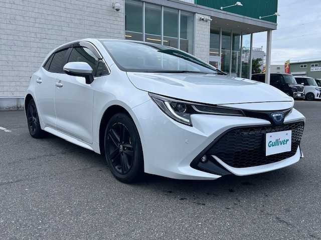 トヨタ カローラ スポーツ HVGスタイル50ミリオンED 大阪府 2022(令4)年 2.7万km プラチナホワイトパールマイカ ナビ　/フルセグ　/バックカメラ　/レーダークルーズコントロール　/ブラインドスポットモニター　/ハーフレザーシート　/シートヒータ　/ＵＳＢ　/ビルトインＥＴＣ　/ＬＥＤヘッドライト　/ＤＶＤキット　/前後ドラレコ