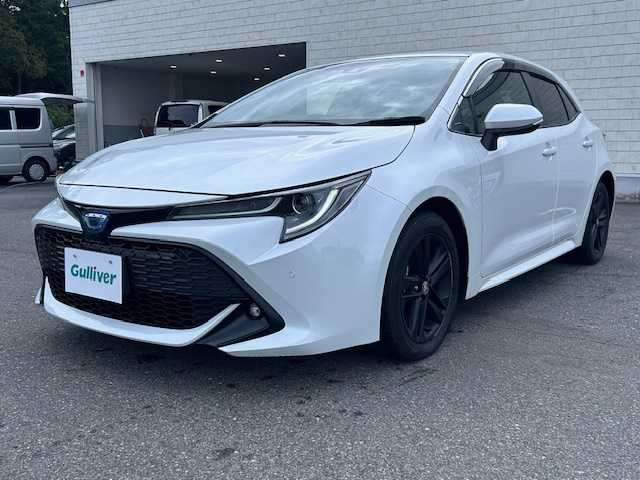 トヨタ カローラ スポーツ HVGスタイル50ミリオンED 大阪府 2022(令4)年 2.7万km プラチナホワイトパールマイカ ナビ　/フルセグ　/バックカメラ　/レーダークルーズコントロール　/ブラインドスポットモニター　/ハーフレザーシート　/シートヒータ　/ＵＳＢ　/ビルトインＥＴＣ　/ＬＥＤヘッドライト　/ＤＶＤキット　/前後ドラレコ