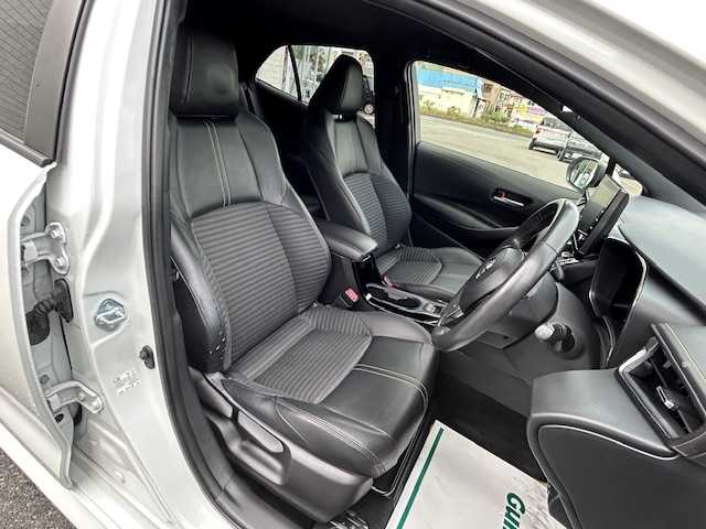 トヨタ カローラ スポーツ HVGスタイル50ミリオンED 大阪府 2022(令4)年 2.7万km プラチナホワイトパールマイカ ナビ　/フルセグ　/バックカメラ　/レーダークルーズコントロール　/ブラインドスポットモニター　/ハーフレザーシート　/シートヒータ　/ＵＳＢ　/ビルトインＥＴＣ　/ＬＥＤヘッドライト　/ＤＶＤキット　/前後ドラレコ