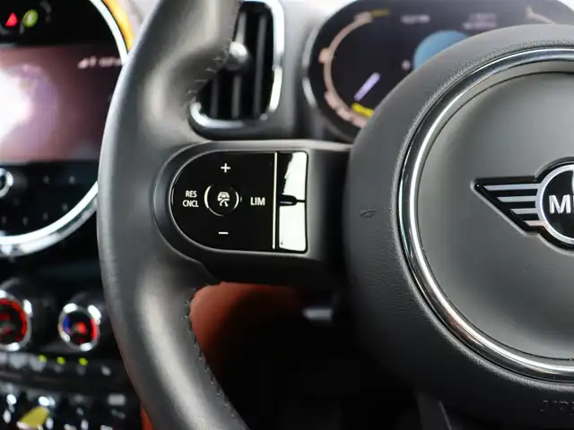 ＭＩＮＩ ＢＭＷ ミニ クロスオーバー クーパー S E オール4 長野県 2023(令5)年 1.3万km ミッドナイト・ブラック・メタリック ・モルトブラウンレザーシート/・純正ナビ /・バックカメラ /・CarPlay /・ACC /・衝突軽減B/・レーンディパチャーW /・パーキングアシスト /・コンフォートアクセス /・パワーシート/ヒータ /・パワーバックD /・オプション18インチアルミホイール