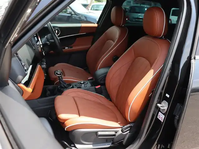 ＭＩＮＩ ＢＭＷ ミニ クロスオーバー クーパー S E オール4 長野県 2023(令5)年 1.3万km ミッドナイト・ブラック・メタリック ・モルトブラウンレザーシート/・純正ナビ /・バックカメラ /・CarPlay /・ACC /・衝突軽減B/・レーンディパチャーW /・パーキングアシスト /・コンフォートアクセス /・パワーシート/ヒータ /・パワーバックD /・オプション18インチアルミホイール