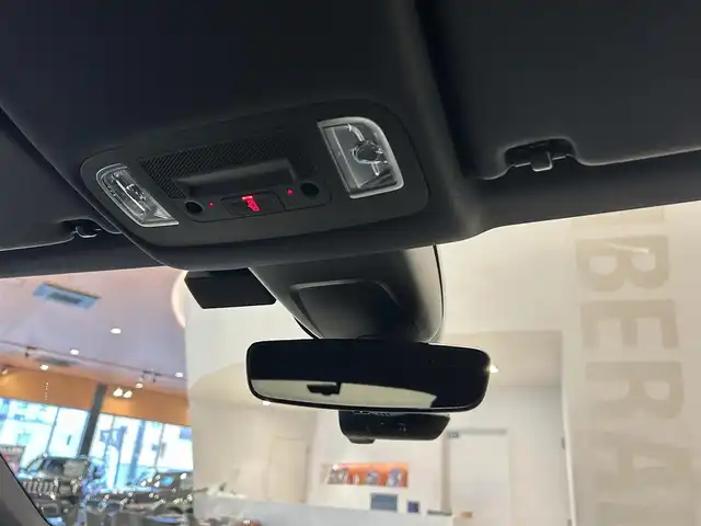 アウディ ＴＴクーペ 2．0 TFSI クワトロ 道央・札幌 2015(平27)年 4.4万km グレイシアホワイトメタリック アシスタンスパッケージアドバンスト/マトリクスLEDヘッドライト/AUDIサイドアシスト/レーンアシスト/パークアシスト/バックカメラ/ホールドアシスト/MMIナビゲーション/バーチャルコックピッド/パワーシート/パーキングエイド/社外GPSレーダー