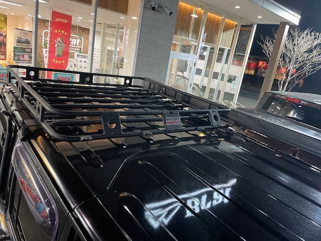 クライスラー・ジープ ジープ ラングラー アンリミテッド サハラ 長野県 2015(平27)年 6.2万km 黒 リフトアップ（PRO　COMP）/Smittybilt XRCフロントバンパー/Smittybilt XRCリアバンパー/Smittybilt　ルーフラック/NITTO　TRAIL　GLAPPLERタイヤ/（37×13.50R20）/FUEL20インチアルミホイール/サイドオーニング/社外グリル/社外サイドステップ/社外ヘッドライト/社外テープランプガード/社外テールランプ/社外マフラー/社外オーバーフェンダーパイプ/カロッツェリアナビ/ETC/Bluetooth・フルセグTV・SD・DVD・FM/デジタルインナーミラー型前後ドラレコ/サハラ黒レザーシート/前席シートヒーター/クルーズコントロール/ドアバイザー/保証書/取扱説明書/スペアキー