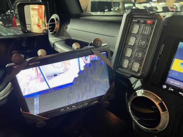 クライスラー・ジープ ジープ ラングラー アンリミテッド サハラ 長野県 2015(平27)年 6.2万km 黒 リフトアップ（PRO　COMP）/Smittybilt XRCフロントバンパー/Smittybilt XRCリアバンパー/Smittybilt　ルーフラック/NITTO　TRAIL　GLAPPLERタイヤ/（37×13.50R20）/FUEL20インチアルミホイール/サイドオーニング/社外グリル/社外サイドステップ/社外ヘッドライト/社外テープランプガード/社外テールランプ/社外マフラー/社外オーバーフェンダーパイプ/カロッツェリアナビ/ETC/Bluetooth・フルセグTV・SD・DVD・FM/デジタルインナーミラー型前後ドラレコ/サハラ黒レザーシート/前席シートヒーター/クルーズコントロール/ドアバイザー/保証書/取扱説明書/スペアキー