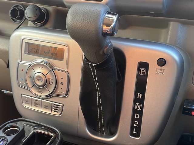 スズキ エブリィ ワゴン PZターボ スペシャル 東京都 2021(令3)年 5.6万km クールカーキPM 4WD/ターボ車/社外SDナビ　型式：CN-F1X10BLD/Bluetooth/フルセグTV/衝突被害軽減ブレーキ/車線逸脱警報装置/両側パワースライドドア/ETC/バックカメラ/プッシュスタート/スマートキー×2/シートヒーター/ドライブレコーダー/社外ステアリング（純正有り）/社外マフラー（純正有り）/社外フロントバンパー（純正有り）/社外テールランプ（純正有り）/スピーカー　/ルーフキャリア/マッドガード