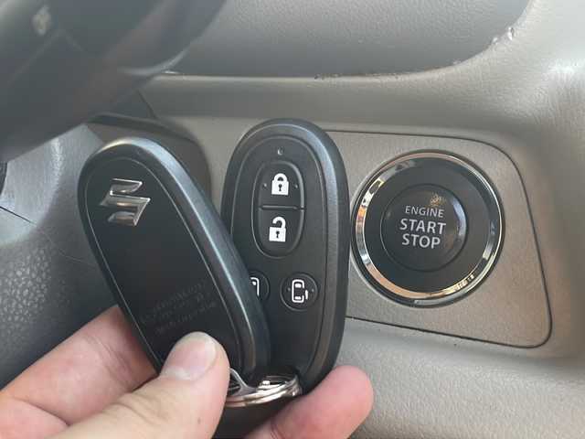 スズキ エブリィ ワゴン PZターボ スペシャル 東京都 2021(令3)年 5.6万km クールカーキPM 4WD/ターボ車/社外SDナビ　型式：CN-F1X10BLD/Bluetooth/フルセグTV/衝突被害軽減ブレーキ/車線逸脱警報装置/両側パワースライドドア/ETC/バックカメラ/プッシュスタート/スマートキー×2/シートヒーター/ドライブレコーダー/社外ステアリング（純正有り）/社外マフラー（純正有り）/社外フロントバンパー（純正有り）/社外テールランプ（純正有り）/スピーカー　/ルーフキャリア/マッドガード