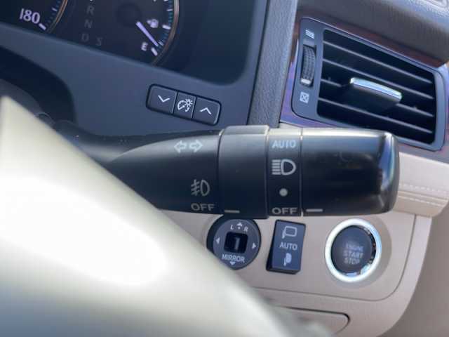 トヨタ クラウン ロイヤル ロイヤルサルーン 島根県 2011(平23)年 5.8万km プレミアムシルバーパール メーカーナビゲーション/フルセグ CD DVD/クルーズコントロール/バックカメラ/D/N席パワーシート/ビルトインETC/社外ドライブレコーダー/純正フロアマット/純正16インチアルミホイール