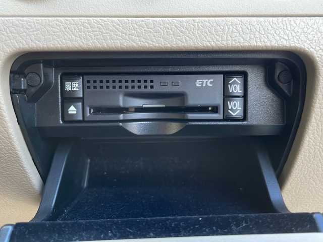 トヨタ クラウン ロイヤル ロイヤルサルーン 島根県 2011(平23)年 5.8万km プレミアムシルバーパール メーカーナビゲーション/フルセグ CD DVD/クルーズコントロール/バックカメラ/D/N席パワーシート/ビルトインETC/社外ドライブレコーダー/純正フロアマット/純正16インチアルミホイール