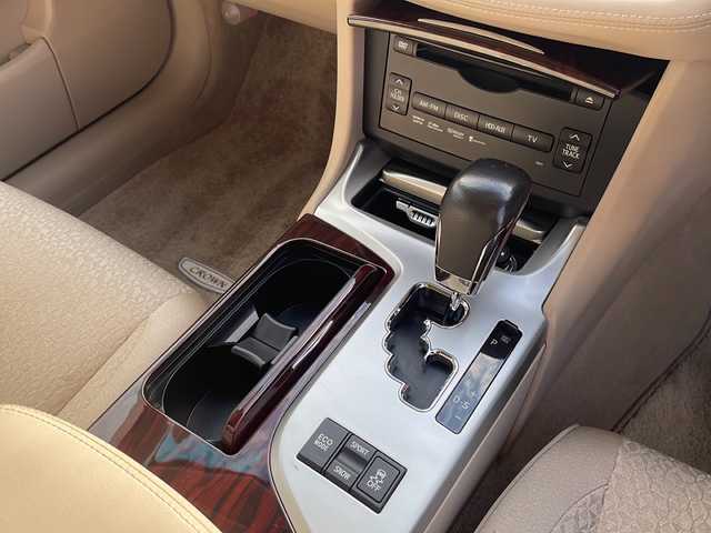 トヨタ クラウン ロイヤル ロイヤルサルーン 島根県 2011(平23)年 5.8万km プレミアムシルバーパール メーカーナビゲーション/フルセグ CD DVD/クルーズコントロール/バックカメラ/D/N席パワーシート/ビルトインETC/社外ドライブレコーダー/純正フロアマット/純正16インチアルミホイール