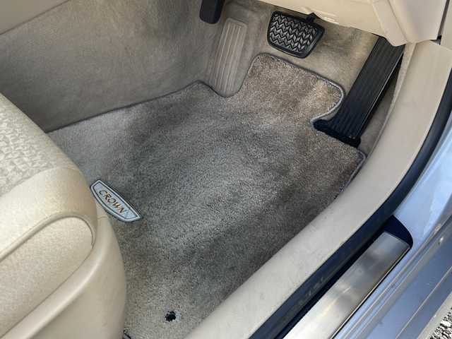 トヨタ クラウン ロイヤル ロイヤルサルーン 島根県 2011(平23)年 5.8万km プレミアムシルバーパール メーカーナビゲーション/フルセグ CD DVD/クルーズコントロール/バックカメラ/D/N席パワーシート/ビルトインETC/社外ドライブレコーダー/純正フロアマット/純正16インチアルミホイール