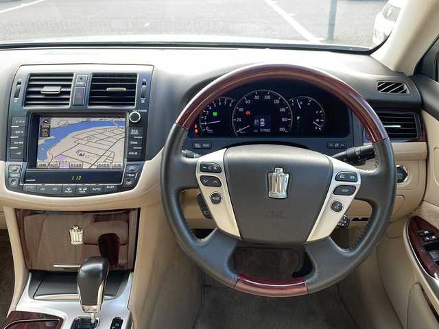 トヨタ クラウン ロイヤル ロイヤルサルーン 島根県 2011(平23)年 5.8万km プレミアムシルバーパール メーカーナビゲーション/フルセグ CD DVD/クルーズコントロール/バックカメラ/D/N席パワーシート/ビルトインETC/社外ドライブレコーダー/純正フロアマット/純正16インチアルミホイール