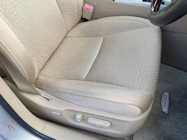 トヨタ クラウン ロイヤル ロイヤルサルーン 島根県 2011(平23)年 5.8万km プレミアムシルバーパール メーカーナビゲーション/フルセグ CD DVD/クルーズコントロール/バックカメラ/D/N席パワーシート/ビルトインETC/社外ドライブレコーダー/純正フロアマット/純正16インチアルミホイール