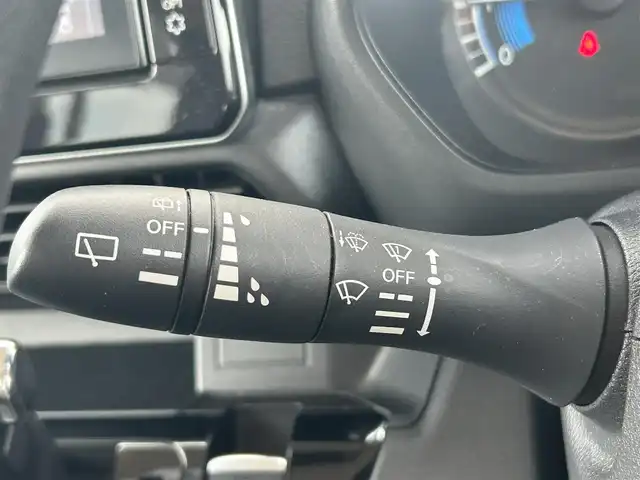 日産 ルークス HWS X プロパイロットED 愛媛県 2021(令3)年 5.1万km スパークリングレッド/ブラック 2トーン 日産360°セーフティアシスト/エマージェンシーブレーキ/プロパイロット/車線逸脱警報/車線逸脱防止支援システム/ハンドル支援/先行車発進お知らせ/速度標識表示/道路標識表示/ふらつき警報/クリアランスソナー前後/アダプティブLEDヘッドライトシステム/踏み間違い衝突防止アシスト/前方衝突予測警報/純正9インチナビゲーション/　CD/DVD/BT/フルセグ/MSV/iPod/AUX/　AppleCarPlay/AudroidAuto/アラウンドビューモニター/ビルドインETC/前後ドライブレコーダー/ステアリングスイッチ/スマートキー/プッシュスタート/LEDヘッドライト/フォグランプ/オートライト/両側ハンズフリーオートスライドドア/オートブレーキホールド/リヤシーリングファン/純正14インチAW/純正フロアマット/純正ドアバイザー/横滑り防止システム/電動格納ドアミラー