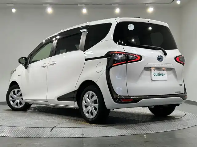 トヨタ シエンタ ハイブリッド G 愛知県 2016(平28)年 6.6万km ホワイトパールクリスタルシャイン 純正７型ＳＤナビ　/（Bluetooth/フルセグＴＶ/SD/FM/AM/HDMI)/純正１１型フリップダウンモニター　/トヨタセーフティセンス　/　　プリクラッシュセーフティ　/　　レーンディパーチャーアラート /　　オートマチックハイビーム/両側パワースライドドア　/シートヒーター　/ビルトインＥＴＣ　/前後ドライブレコーダー　/バックカメラ　/ＬＥＤヘッドライト/フォグランプ/純正フロアマット/プッシュスタート/　　-スマートキー