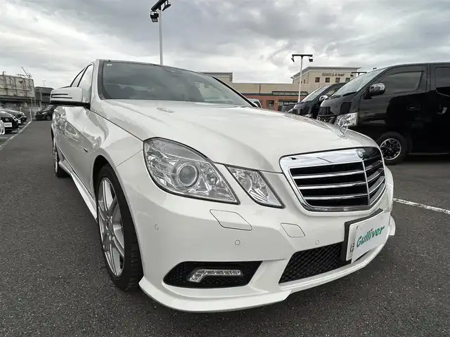 メルセデス・ベンツ Ｅ２５０ CGI ブルーエフィシェンシー 長崎県 2010(平22)年 10.7万km カルサイトホワイト 純正ナビ（ＢＴ／ワンセグ／ＤＩＳＣ）/バックカメラ/ＥＴＣ/サンルーフ/メモリー付きパワーシート前席/シートヒーター前席/コーナーセンサー/クルーズコントロール/パドルシフト/フォグランプ/ウェルカムライト/純正フロアマット/純正１８インチアルミホイール