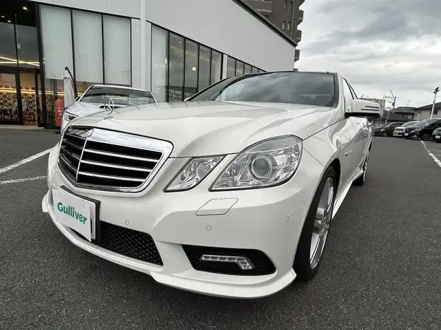 メルセデス・ベンツ Ｅ２５０ CGI ブルーエフィシェンシー 長崎県 2010(平22)年 10.7万km カルサイトホワイト 純正ナビ（ＢＴ／ワンセグ／ＤＩＳＣ）/バックカメラ/ＥＴＣ/サンルーフ/メモリー付きパワーシート前席/シートヒーター前席/コーナーセンサー/クルーズコントロール/パドルシフト/フォグランプ/ウェルカムライト/純正フロアマット/純正１８インチアルミホイール