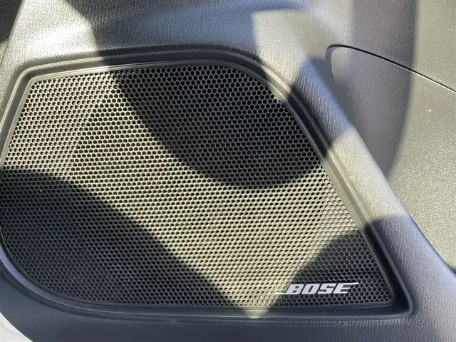 マツダ ＣＸ－３ XD Lパッケージ 滋賀県 2019(平31)年 8万km スノーフレイクホワイトパールマイカ BOSEサウンドシステム/純正ナビ/（AM/FM/CD/DVD/フルセグ/Bluetooth/USB）/アラウンドビューモニター/バックカメラ/ETC/i-ACTIVSENSE/・踏み間違い防止アシスト/・ブレーキアシスト/・プリクラッシュブレーキアシスト/・ヒルスタート（坂道発進）アシスト/・前方衝突防止支援システム/・後側方衝突防止支援システム/・TCS（トラクションコントロールシステム）/・VDC（ビークルダイナミクスコントロール）/・レーンキープアシスト/・車間自動制御システム/・ASCD（オートスピードコントロール装置）/・ABS（アンチロックブレーキシステム）/・バックビューモニター/・サイドブラインドモニター/・コーナー・バックセンサー（ソナー）/・標識検知機能/運転席・助手席シートヒーター/ステアリングヒーター/電動格納ミラー/電子パーキング/ブレーキホールド/アイドリングストップ/ステアリングスイッチ/パドルシフト/オートライト/LEDヘッドライト/フロントフォグ/フルオートエアコン/USB端子/プッシュスタート/スマートキー/純正フロアマット/純正ドアバイザー