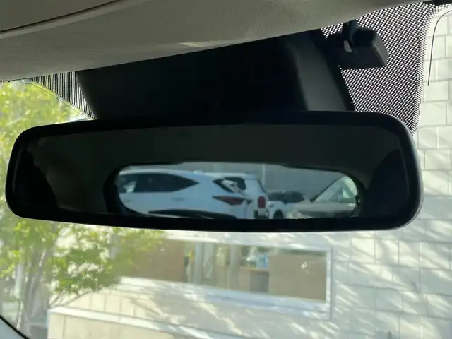 マツダ ＣＸ－３ XD Lパッケージ 滋賀県 2019(平31)年 8万km スノーフレイクホワイトパールマイカ BOSEサウンドシステム/純正ナビ/（AM/FM/CD/DVD/フルセグ/Bluetooth/USB）/アラウンドビューモニター/バックカメラ/ETC/i-ACTIVSENSE/・踏み間違い防止アシスト/・ブレーキアシスト/・プリクラッシュブレーキアシスト/・ヒルスタート（坂道発進）アシスト/・前方衝突防止支援システム/・後側方衝突防止支援システム/・TCS（トラクションコントロールシステム）/・VDC（ビークルダイナミクスコントロール）/・レーンキープアシスト/・車間自動制御システム/・ASCD（オートスピードコントロール装置）/・ABS（アンチロックブレーキシステム）/・バックビューモニター/・サイドブラインドモニター/・コーナー・バックセンサー（ソナー）/・標識検知機能/運転席・助手席シートヒーター/ステアリングヒーター/電動格納ミラー/電子パーキング/ブレーキホールド/アイドリングストップ/ステアリングスイッチ/パドルシフト/オートライト/LEDヘッドライト/フロントフォグ/フルオートエアコン/USB端子/プッシュスタート/スマートキー/純正フロアマット/純正ドアバイザー
