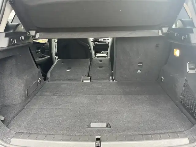 ＢＭＷ ２１８ｄ アクティブツアラー ラグジュアリー 静岡県 2016(平28)年 5.6万km サファイアブラックP インテリジェントセーフティ/衝突軽減ブレーキ/車線逸脱警告/IDriveHDDナビBluetooth/インターフェース　バックカメラ/ブラックレザーシートシートヒーター/パワーシート　運転席メモリー機能/リヤガラスフィルム施工/キーレス/ミラー一体型ETC/前後ドライブレコーダー