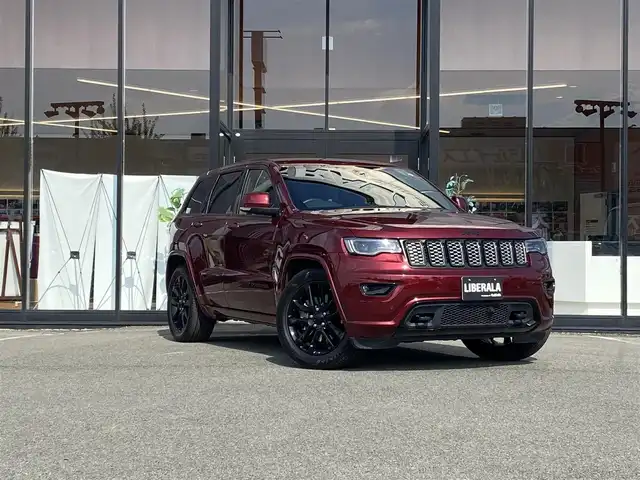 クライスラー・ジープ ジープ グランドチェロキー アルティテュード 福岡県 2018(平30)年 4.2万km ワインⅡ ・クルーズコントロール/・純正ナビ／ＢＴ／ＵＳＢ／ＡＵＸ/・バック／フロントカメラ/・ハーフレザーシート／シートヒーター/・ドライブレコーダー/・フルセグ/・ＥＴＣ/・純正２０ＡＷ/・LEDライト
