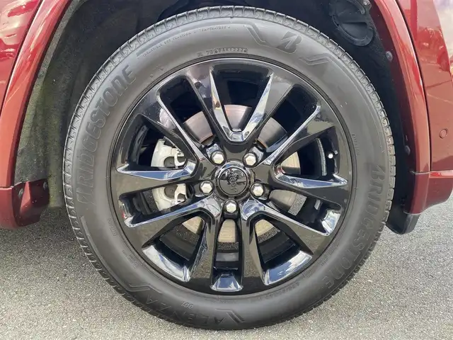 クライスラー・ジープ ジープ グランドチェロキー アルティテュード 福岡県 2018(平30)年 4.2万km ワインⅡ ・クルーズコントロール/・純正ナビ／ＢＴ／ＵＳＢ／ＡＵＸ/・バック／フロントカメラ/・ハーフレザーシート／シートヒーター/・ドライブレコーダー/・フルセグ/・ＥＴＣ/・純正２０ＡＷ/・LEDライト