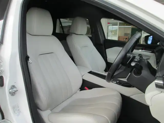 マツダ アテンザ ワゴン XD Lパッケージ 千葉県 2019(平31)年 7.7万km スノーフレイクホワイトパールマイカ ワンオーナー/純正SDナビ、フルセグTV(キャンセラー有)/360°ビューモニター/純正オーディオ【DVD/CD/BT/USB】/LEDヘッドライト/BOSEサウンドシステム/SBS/SCBS(衝突被害軽減ブレーキシステム)/レーダークルーズコントロール/レーンキープアシスト/ヘッドアップディスプレイ/ブラインドスポットモニター/前後コーナーセンサー/パドルシフト付き革巻きステアリング/白本革シート/運転席シートメモリ/前席パワーシート/シートヒーター/エアシート/ステアリングヒーター/レインクリアリングブルーミラー/純正19インチアルミホイール/純正前方ドライブレコーダー/ETC/スペアキー/取扱説明書/ナビ取扱説明書/新車時保証書/マツダ整備記録簿(R2/3/4/6/7)