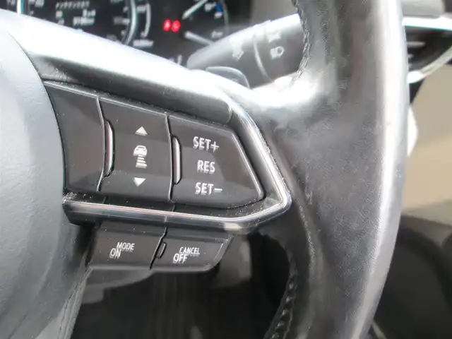 マツダ アテンザ ワゴン XD Lパッケージ 千葉県 2019(平31)年 7.7万km スノーフレイクホワイトパールマイカ ワンオーナー/純正SDナビ、フルセグTV(キャンセラー有)/360°ビューモニター/純正オーディオ【DVD/CD/BT/USB】/LEDヘッドライト/BOSEサウンドシステム/SBS/SCBS(衝突被害軽減ブレーキシステム)/レーダークルーズコントロール/レーンキープアシスト/ヘッドアップディスプレイ/ブラインドスポットモニター/前後コーナーセンサー/パドルシフト付き革巻きステアリング/白本革シート/運転席シートメモリ/前席パワーシート/シートヒーター/エアシート/ステアリングヒーター/レインクリアリングブルーミラー/純正19インチアルミホイール/純正前方ドライブレコーダー/ETC/スペアキー/取扱説明書/ナビ取扱説明書/新車時保証書/マツダ整備記録簿(R2/3/4/6/7)