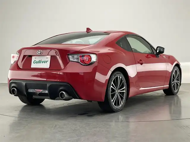 トヨタ ８６ GT 愛知県 2015(平27)年 9.5万km ピュアレッド 社外ナビ　バックカメラ　ＭＴ　禁煙車　フルセグＴＶ　ＤＶＤ　Ｂｌｕｅｔｏｏｔｈ　ＥＴＣ　クルーズコントロール　前後ドラレコ　オートライト　フォグランプ　純正１７インチアルミ　純正マット　スペアタイヤ