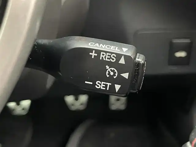 トヨタ ８６ GT 愛知県 2015(平27)年 9.5万km ピュアレッド 社外ナビ　バックカメラ　ＭＴ　禁煙車　フルセグＴＶ　ＤＶＤ　Ｂｌｕｅｔｏｏｔｈ　ＥＴＣ　クルーズコントロール　前後ドラレコ　オートライト　フォグランプ　純正１７インチアルミ　純正マット　スペアタイヤ