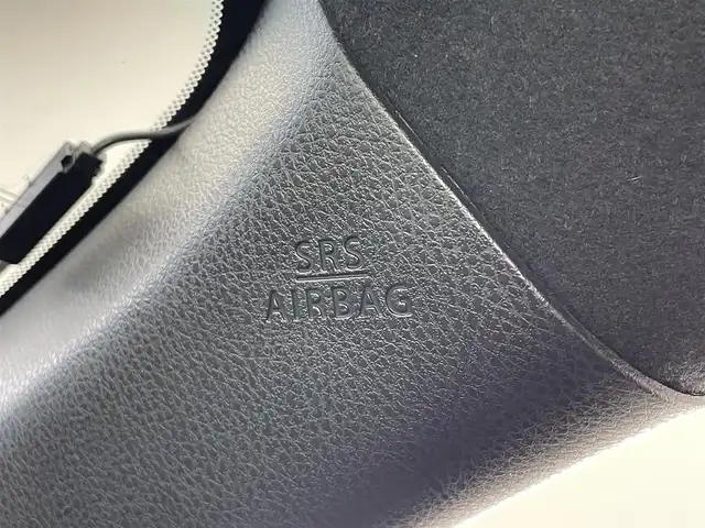 トヨタ ８６ GT 愛知県 2015(平27)年 9.5万km ピュアレッド 社外ナビ　バックカメラ　ＭＴ　禁煙車　フルセグＴＶ　ＤＶＤ　Ｂｌｕｅｔｏｏｔｈ　ＥＴＣ　クルーズコントロール　前後ドラレコ　オートライト　フォグランプ　純正１７インチアルミ　純正マット　スペアタイヤ