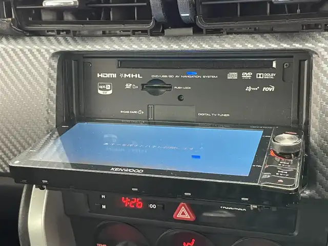 トヨタ ８６ GT 愛知県 2015(平27)年 9.5万km ピュアレッド 社外ナビ　バックカメラ　ＭＴ　禁煙車　フルセグＴＶ　ＤＶＤ　Ｂｌｕｅｔｏｏｔｈ　ＥＴＣ　クルーズコントロール　前後ドラレコ　オートライト　フォグランプ　純正１７インチアルミ　純正マット　スペアタイヤ