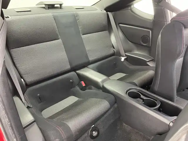 トヨタ ８６ GT 愛知県 2015(平27)年 9.5万km ピュアレッド 社外ナビ　バックカメラ　ＭＴ　禁煙車　フルセグＴＶ　ＤＶＤ　Ｂｌｕｅｔｏｏｔｈ　ＥＴＣ　クルーズコントロール　前後ドラレコ　オートライト　フォグランプ　純正１７インチアルミ　純正マット　スペアタイヤ