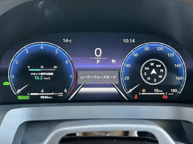 トヨタ ヴェルファイア ハイブリット Z プレミア 東京都 2024(令6)年 1万km プラチナホワイトパールマイカ ワンオーナー/ユニバーサルステップ/デジタルインナーミラー/サンセットブラウンプレミアムナッパ革シート/13.2型有機EL後席ディスプレイ/左右独立ムーンルーフ/プリクラッシュセーフティ/緊急時操舵支援/フロントクロストラフィックアラート/レーンチェンジアシスト/レーントレーシングアシスト/レーンディパーチャーアラート/全車速追従機能付レーダークルーズコントロール/アダプティブハイビームシステム/ロードサインアシスト/ドライバー異常時対応システム/プロアクティブドライビングアシスト/発進遅れ告知機能/トヨタチームメイト/純正14インチディスプレイオーディオプラス/TVキャンセラー/パノラミックビューモニター/LEDヘッドライト/LEDフォグランプ/両側パワースライドドア/カラーヘッドアップディスプレイ/パワーシート/シートヒーター/ETC2.0/純正19インチアルミホイール/革巻きステアリングホイール/パドルシフト/ステアリングヒーター/おくだけ充電/プッシュスタート/スマートキー/電動オート格納ミラー/ウインカーミラー/保証書