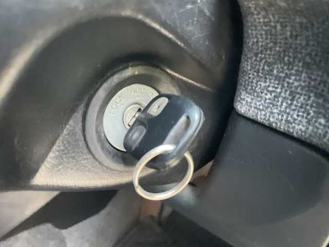 三菱 パジェロ イオ ZR 神奈川県 1999(平11)年 6.5万km フェアリーホワイト/ハミルトンシルバー ワンオーナー/4WD/前後ドライブレコーダー/純正フロアマット/純正ドアバイザー/保証書/取扱説明書