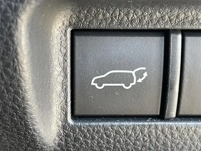 トヨタ ハリアー ハイブリッド Z レザーパッケージ 群馬県 2023(令5)年 1.1万km プラチナホワイトパールマイカ モデリスタフルエアロ　/モデリスタ２０インチＡＷ　/ＪＢＬサウンド　/純正ナビ・フルセグ・ＡｐｐｌｅＣａｒＰｌａｙ　/デジタルインナーミラー　/全周囲カメラ　/シートエアコン　/ハンドルヒーター　/ウェルカムライト/黒レザーシート/トヨタセーフティセンス/純正マット/純正AW車載