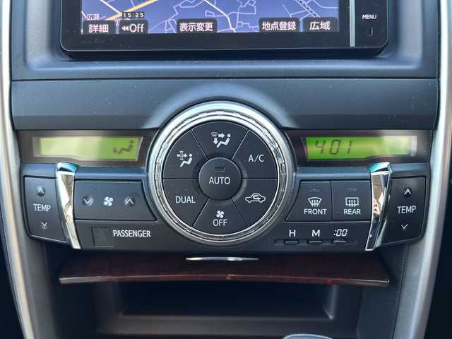 トヨタ マークＸ 250G 埼玉県 2012(平24)年 13.2万km ホワイトパールクリスタルシャイン (株)IDOMが運営する【じしゃロン熊谷店】の自社ローン対象車両になります。こちらは現金ご利用時の価格です。自社ローンご希望の方は別途その旨お申付け下さい。/純正ナビ/（CD/DVD/BT/ラジオ/フルセグ）/バックカメラ/ビルトインETC/D席パワーシート/純正フロアマット/ドアバイザー/HID/オートライト/フォグランプ/純正アルミホイール/スマートキー/プッシュスタート