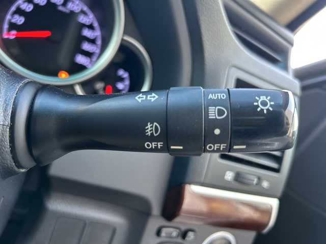 トヨタ マークＸ 250G 埼玉県 2012(平24)年 13.2万km ホワイトパールクリスタルシャイン (株)IDOMが運営する【じしゃロン熊谷店】の自社ローン対象車両になります。こちらは現金ご利用時の価格です。自社ローンご希望の方は別途その旨お申付け下さい。/純正ナビ/（CD/DVD/BT/ラジオ/フルセグ）/バックカメラ/ビルトインETC/D席パワーシート/純正フロアマット/ドアバイザー/HID/オートライト/フォグランプ/純正アルミホイール/スマートキー/プッシュスタート