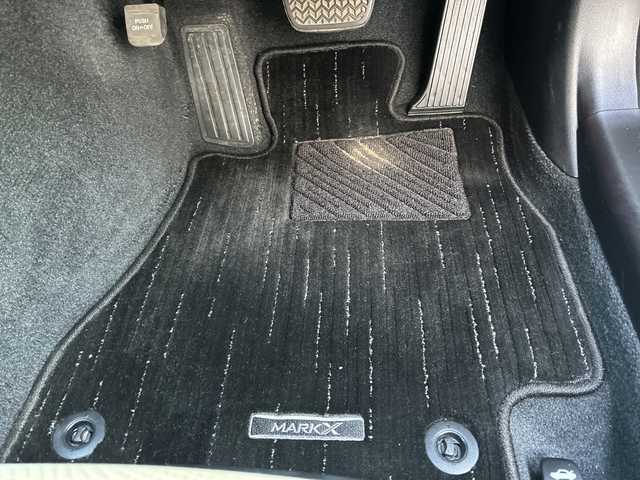 トヨタ マークＸ 250G 埼玉県 2012(平24)年 13.2万km ホワイトパールクリスタルシャイン (株)IDOMが運営する【じしゃロン熊谷店】の自社ローン対象車両になります。こちらは現金ご利用時の価格です。自社ローンご希望の方は別途その旨お申付け下さい。/純正ナビ/（CD/DVD/BT/ラジオ/フルセグ）/バックカメラ/ビルトインETC/D席パワーシート/純正フロアマット/ドアバイザー/HID/オートライト/フォグランプ/純正アルミホイール/スマートキー/プッシュスタート