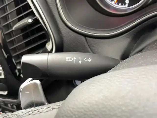 クライスラー・ジープ ジープ チェロキー リミテッド 熊本県 2020(令2)年 4.8万km ダイヤモンドブラッククリスタル ワンオーナー　/純正ナビ　/社外前後ドライブレコーダー　/ＥＴＣ２．０　/レーダークルーズコントロール/前後クリアランスソナー　/前席シートヒーター　/前席エアーシート　/前席パワーシート　/パワーバックドア　/衝突軽減ブレーキ　/レーンキープアシスト/ブラインドスポットモニター/横滑り防止/アイドリングストップ/純正フロアゴムマット/純正１８インチAW/オートライト/LEDヘッドライト/フォグライト/スマートキー/プッシュスタート/スペアキー1本/保証書/取扱説明書