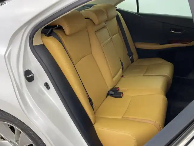 レクサス ＨＳ 250h バージョンI 新潟県 2010(平22)年 5.2万km ホワイトパールクリスタルシャイン 純正ＨＤＤナビ（CD・MD・USB・DVD）/レザーシート　/バックフロントカメラ　/前席パワーシート/前席シートヒーター/前席エアシート　/メモリーシート　/前後コーナーセンサー　/クルーズコントロール　/フルセグ　/オートライト/純正ビルトインETC　/アイドリングストップ/ウッドコンビステアリング/ステアリングリモコン/コーナーポール/リアサンシェード/スマートキー/スペアキー/純正フロアマット/純正１７インチアルミホイール