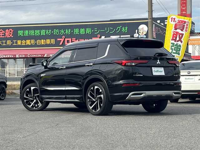 三菱 アウトランダー ＰＨＥＶ P 愛知県 2022(令4)年 4万km ブラックダイヤモンド /禁煙//ワンオーナー//BOSEサウンド//ラリーアートエアロ（フロント・サイド・リア）//純正２０AW//マイパイロット//純正ナビ//BT/フルセグ/USB/AppleCarPlay/AndroidAuto/TVキャンセラー//バックカメラ//全方位モニター//デジタルインナーミラー（ALPINE）//前後ドライブレコーダー（ALPINE）//ETC2.0//黒革シート//シートヒーター（前席）//メモリー機能付きパワーシート（前席）//レーダー探知機//ACC/PCS/LTA/HUD/ASC//レインセンサー//置くだけ充電//100V//電動リアゲート//パドルシフト//電子制御パーキングブレーキ//ブレーキホールド//LEDオートライト//LEDフォグランプ//オートリトラウィンカーミラー//本革巻きステアリング//ステアリングヒーター//ステアリングスイッチ//ルーフレール//純正フロアマット//純正ドアバイザー//スペアスマートキー//新車時保証書//取扱説明書//充電ケーブル有