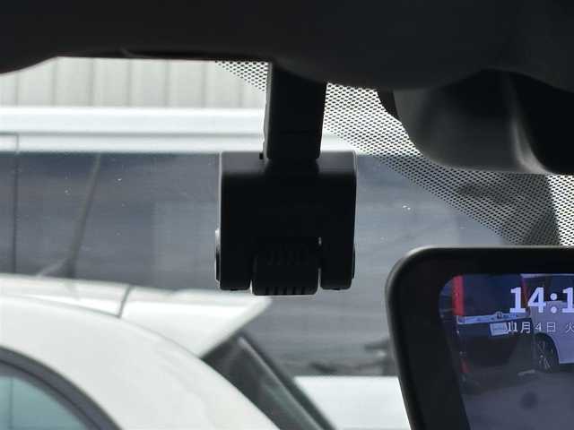 三菱 アウトランダー ＰＨＥＶ P 愛知県 2022(令4)年 4万km ブラックダイヤモンド /禁煙//ワンオーナー//BOSEサウンド//ラリーアートエアロ（フロント・サイド・リア）//純正２０AW//マイパイロット//純正ナビ//BT/フルセグ/USB/AppleCarPlay/AndroidAuto/TVキャンセラー//バックカメラ//全方位モニター//デジタルインナーミラー（ALPINE）//前後ドライブレコーダー（ALPINE）//ETC2.0//黒革シート//シートヒーター（前席）//メモリー機能付きパワーシート（前席）//レーダー探知機//ACC/PCS/LTA/HUD/ASC//レインセンサー//置くだけ充電//100V//電動リアゲート//パドルシフト//電子制御パーキングブレーキ//ブレーキホールド//LEDオートライト//LEDフォグランプ//オートリトラウィンカーミラー//本革巻きステアリング//ステアリングヒーター//ステアリングスイッチ//ルーフレール//純正フロアマット//純正ドアバイザー//スペアスマートキー//新車時保証書//取扱説明書//充電ケーブル有