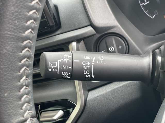 ホンダ ＷＲ－Ｖ Z 愛知県 2024(令6)年 0.4万km クリスタルブラックパール 純正8型ディスプレイオーディオナビ/レーダークルーズコントロール/バックカメラ/コーナーセンサー/純正アルミホイール/LEDヘッドライト/パドルシフト/レーンキープアシスト/オートマチックハイビーム/ドライブレコーダー/ETC/衝突軽減システム/フルセグ/Bluetooth/ステアリングスイッチ/スマートキー/プッシュスタート