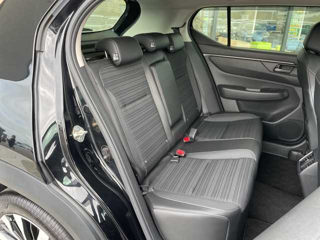 ホンダ ＷＲ－Ｖ Z 愛知県 2024(令6)年 0.4万km クリスタルブラックパール 純正8型ディスプレイオーディオナビ/レーダークルーズコントロール/バックカメラ/コーナーセンサー/純正アルミホイール/LEDヘッドライト/パドルシフト/レーンキープアシスト/オートマチックハイビーム/ドライブレコーダー/ETC/衝突軽減システム/フルセグ/Bluetooth/ステアリングスイッチ/スマートキー/プッシュスタート