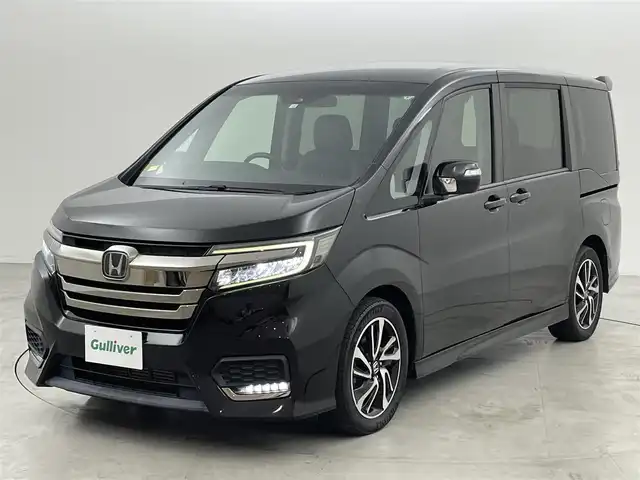 ホンダ ステップワゴン スパーダ クルスピセンシング 福岡県 2018(平30)年 5.2万km プレミアムスパークルブラックパール 後席モニター　/純正９型ナビ　/ビルトインＥＴＣ　/わくわくゲート　/ＡＣＣ　/ホンダセンシング　/衝突軽減ブレーキ　/レーンキープ　/アイドリングストップ　/両側電動スライドドア　/ハーフレザー　/シートヒーター　/ＬＥＤ
