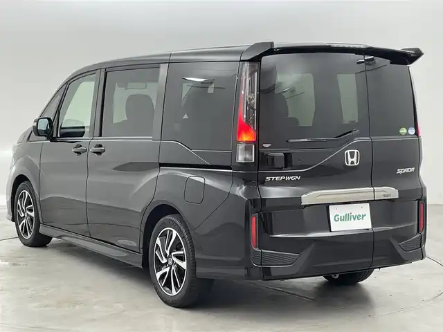 ホンダ ステップワゴン スパーダ クルスピセンシング 福岡県 2018(平30)年 5.2万km プレミアムスパークルブラックパール 後席モニター　/純正９型ナビ　/ビルトインＥＴＣ　/わくわくゲート　/ＡＣＣ　/ホンダセンシング　/衝突軽減ブレーキ　/レーンキープ　/アイドリングストップ　/両側電動スライドドア　/ハーフレザー　/シートヒーター　/ＬＥＤ