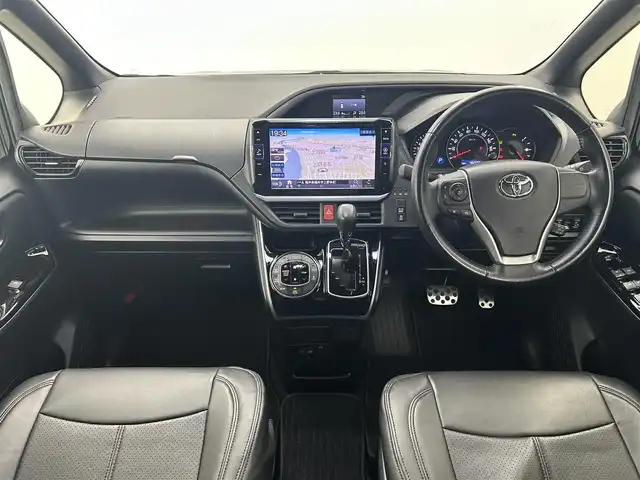 トヨタ ヴォクシー ZS 煌Ⅱ 福井県 2019(平31)年 4.7万km ブラック ALPINEナビ/【AM FM CD TV AUX DVD】/ALPINEフリップダウンモニター/バックカメラ/クルーズコントロール/ETC/両側パワースライドドア/トヨタセーフティーセンス/オートライト/オートハイビーム/ドアバイザー/電格ミラー