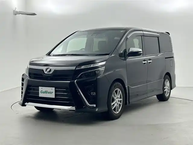 トヨタ ヴォクシー ZS 煌Ⅱ 福井県 2019(平31)年 4.7万km ブラック ALPINEナビ/【AM FM CD TV AUX DVD】/ALPINEフリップダウンモニター/バックカメラ/クルーズコントロール/ETC/両側パワースライドドア/トヨタセーフティーセンス/オートライト/オートハイビーム/ドアバイザー/電格ミラー