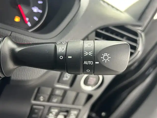 トヨタ ヴォクシー ZS 煌Ⅱ 福井県 2019(平31)年 4.7万km ブラック ALPINEナビ/【AM FM CD TV AUX DVD】/ALPINEフリップダウンモニター/バックカメラ/クルーズコントロール/ETC/両側パワースライドドア/トヨタセーフティーセンス/オートライト/オートハイビーム/ドアバイザー/電格ミラー